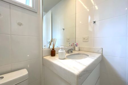 Apartamento à venda com 83m², 3 quartos e 2 vagasBanheiro Social