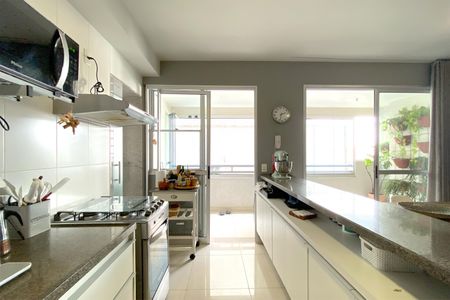 Apartamento à venda com 83m², 3 quartos e 2 vagasCozinha