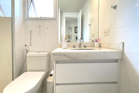 Apartamento à venda com 83m², 3 quartos e 2 vagasBanheiro Social