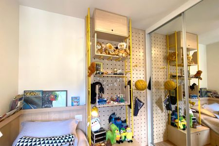 Apartamento à venda com 83m², 3 quartos e 2 vagasQuarto 