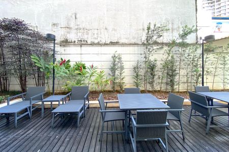 Apartamento à venda com 83m², 3 quartos e 2 vagasÁrea comum - Piscina