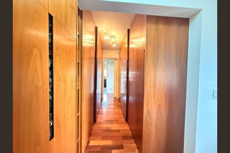 Apartamento à venda com 167m², 3 quartos e 4 vagas