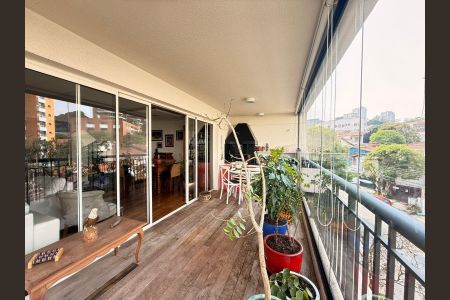 Apartamento à venda com 167m², 3 quartos e 4 vagas