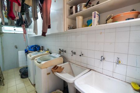 Casa para alugar com 499m², 4 quartos e 6 vagasLavanderia