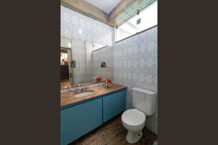 Casa para alugar com 499m², 4 quartos e 6 vagasLavabo