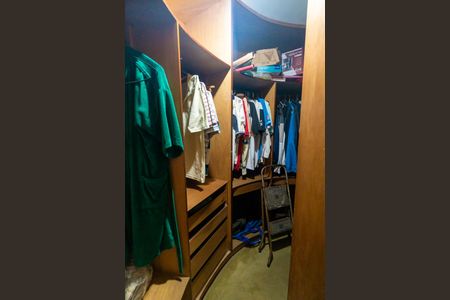 Casa para alugar com 499m², 4 quartos e 6 vagasCloset da Suite 1