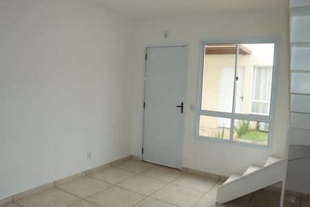 Sala de casa de condomínio para alugar com 2 quartos, 72m² em Centreville, Cotia