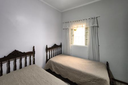 Casa à venda com 305m², 4 quartos e 3 vagasQuarto 2