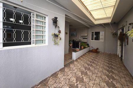 Casa à venda com 305m², 4 quartos e 3 vagasQuintal 