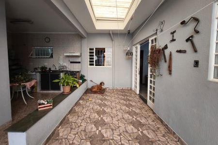 Casa à venda com 305m², 4 quartos e 3 vagasQuintal 