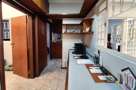 Casa à venda com 305m², 4 quartos e 3 vagasEscritório