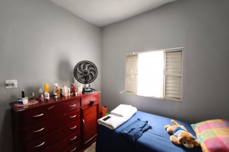 Casa à venda com 305m², 4 quartos e 3 vagasQuarto 4