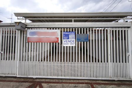 Casa à venda com 305m², 4 quartos e 3 vagasPlaquinha