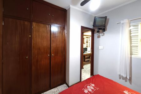 Casa à venda com 305m², 4 quartos e 3 vagasQuarto 1
