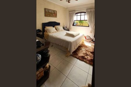 Casa à venda com 3 quartos, 243m² em Jardim Samambaia, Jundiaí