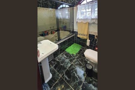 Casa à venda com 3 quartos, 243m² em Jardim Samambaia, Jundiaí