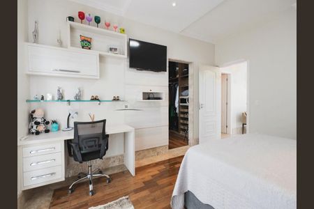 Casa à venda com 585m², 4 quartos e 2 vagas