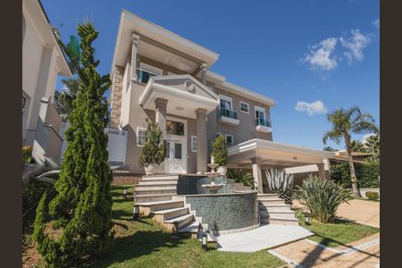 Casa à venda com 585m², 4 quartos e 2 vagas