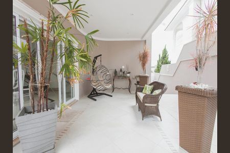 Casa à venda com 585m², 4 quartos e 2 vagas