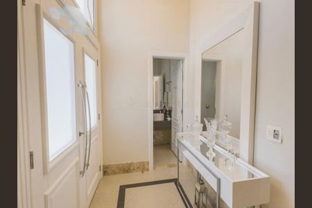 Casa à venda com 585m², 4 quartos e 2 vagas