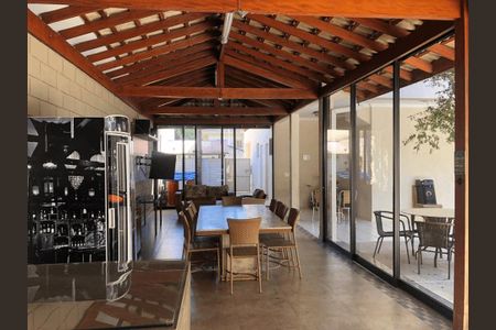 Casa à venda com 4 quartos, 402m² em Chácara Malota, Jundiaí