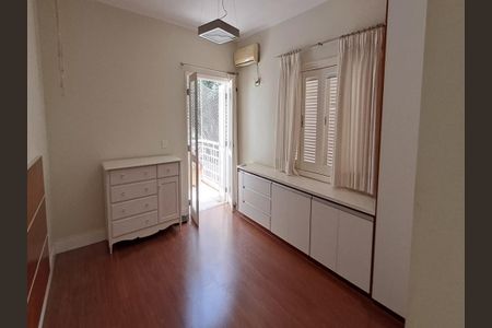 Casa à venda com 3 quartos, 280m² em Jardim Santa Teresa, Jundiaí