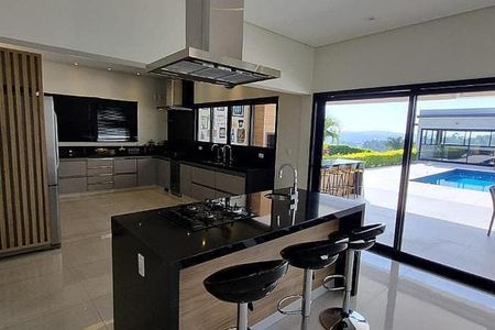 Casa à venda com 4 quartos, 700m² em Marco Leite, Jundiaí