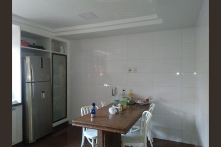 Casa à venda com 5 quartos, 260m² em Icaraí, Niterói