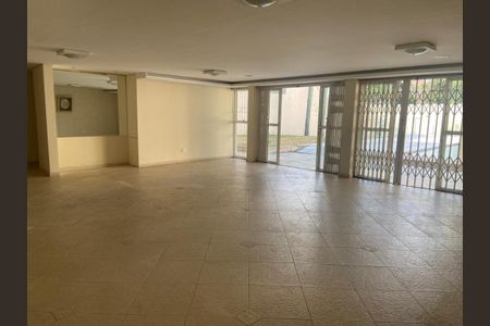 Foto 02 de casa à venda com 3 quartos, 681m² em Campo Belo, São Paulo