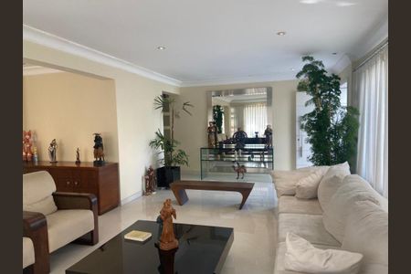 Casa à venda com 681m², 3 quartos e 7 vagasFoto 07