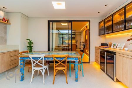 Apartamento à venda com 2 quartos, 179m² em Vila Mariana, São Paulo