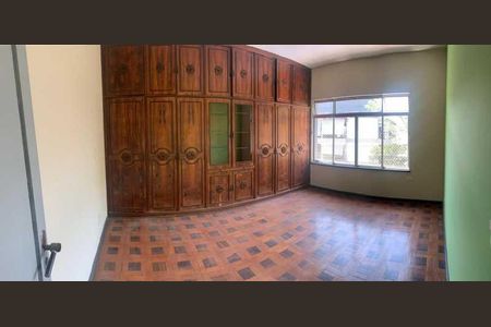 Casa à venda com 5 quartos, 244m² em Jardim Guanabara, Rio de Janeiro