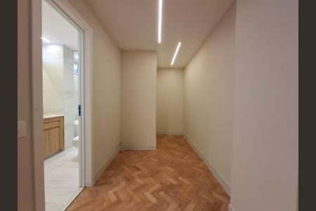 Apartamento à venda com 263m², 4 quartos e 1 vagaSuíte 3
