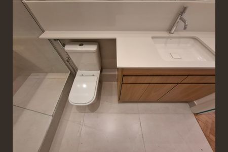 Apartamento à venda com 263m², 4 quartos e 1 vagaBanheiro da suíte 1