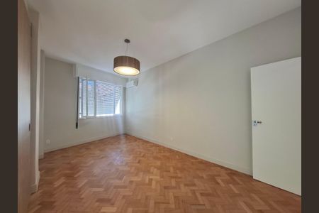 Apartamento à venda com 263m², 4 quartos e 1 vagaQuarto 1