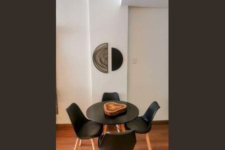 Apartamento à venda com 2 quartos, 65m² em Copacabana, Rio de Janeiro