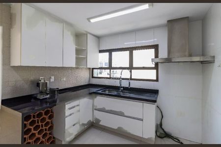 Apartamento à venda com 189m², 3 quartos e 4 vagas