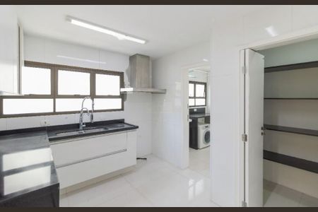 Apartamento à venda com 189m², 3 quartos e 4 vagas