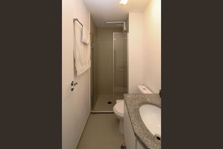 Banheiro  de apartamento à venda com 1 quarto, 25m² em Vila Andrade, São Paulo