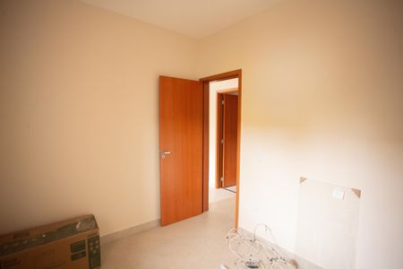 Quarto de apartamento à venda com 2 quartos, 38m² em Vila Baruel, São Paulo