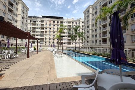 Apartamento à venda com 71m², 3 quartos e 1 vagaÁrea comum - Piscina