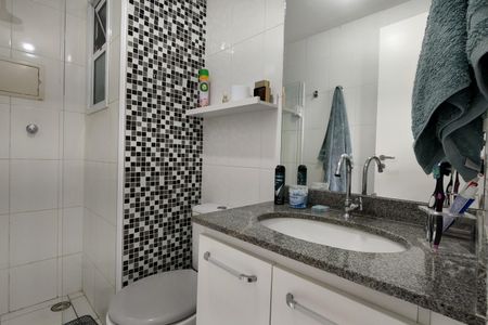 Apartamento à venda com 71m², 3 quartos e 1 vagaBanheiro da Suíte