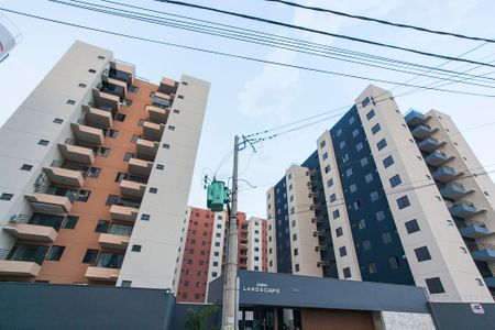 Apartamento para alugar com 58m², 2 quartos e 1 vagaFachada do Condominio