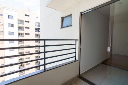 Apartamento para alugar com 58m², 2 quartos e 1 vagaVaranda