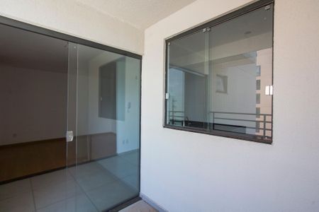 Apartamento para alugar com 58m², 2 quartos e 1 vagaVaranda