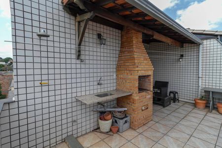 Apartamento à venda com 140m², 4 quartos e 2 vagas Apartamento à venda com 140m², 4 quartos e 2 vagasCobertura