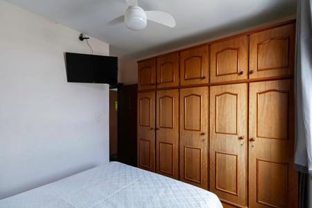 Apartamento à venda com 140m², 4 quartos e 2 vagas Apartamento à venda com 140m², 4 quartos e 2 vagasSuíte