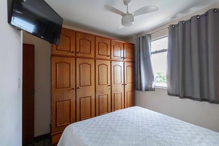 Apartamento à venda com 140m², 4 quartos e 2 vagas Apartamento à venda com 140m², 4 quartos e 2 vagasSuíte