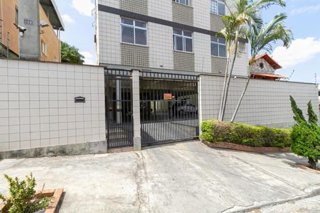 Apartamento à venda com 140m², 4 quartos e 2 vagas Apartamento à venda com 140m², 4 quartos e 2 vagasFachada