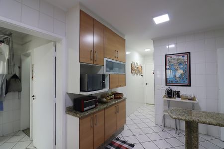 Apartamento à venda com 130m², 3 quartos e 3 vagasCozinha